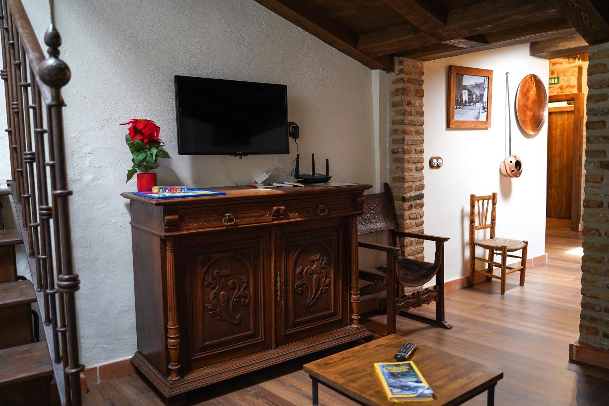 Апартаменты La Casa De La Abuela Amalia Аренас-де-Сан-Педро Экстерьер фото